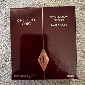 Charlotte Tilbury Cheek to Chic Swish and Glow Blush in Ecstasy